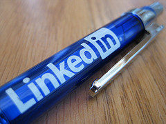 should college students use LinkedIn
